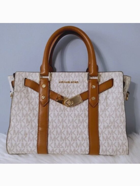 Michael Kors Handbags - Michael Kors Nouveau Hamilton satchel EUC